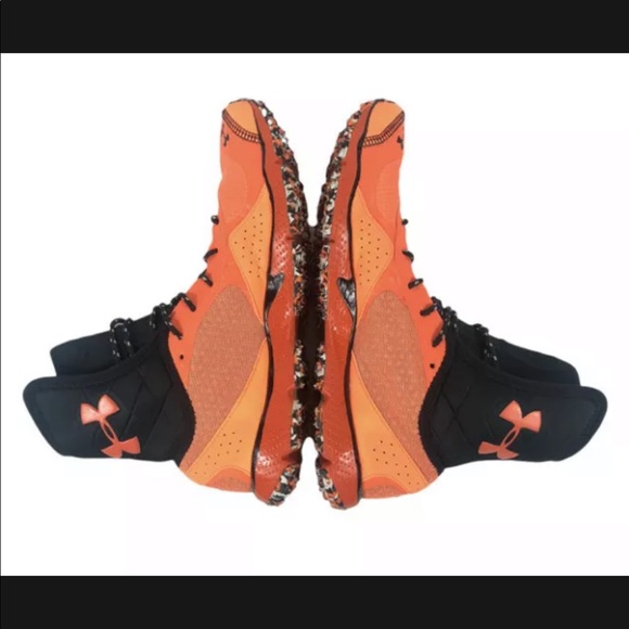 **SOLD**Under Armour FTHR Sheild TRC Storm Trail Running shoes sneakers - Picture 5 of 10